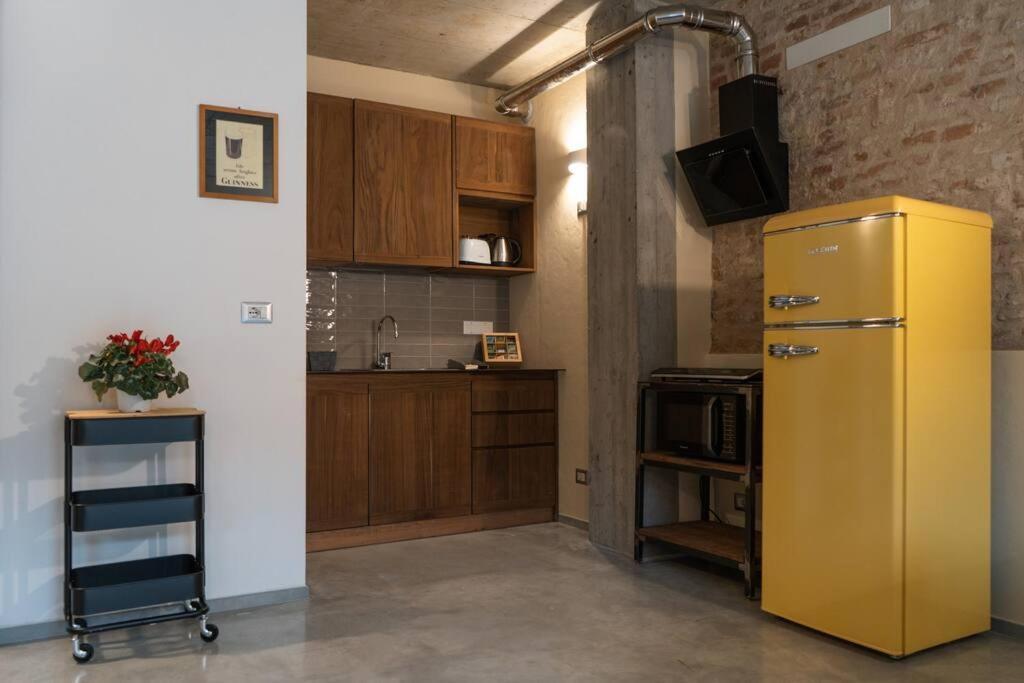 Apartamento Centro Storico Recinto Dei Nobili 2-Private Parking Asti Exterior foto