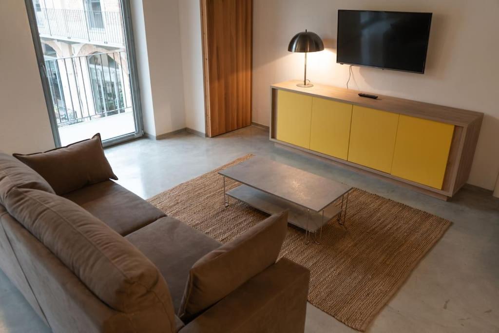 Apartamento Centro Storico Recinto Dei Nobili 2-Private Parking Asti Exterior foto