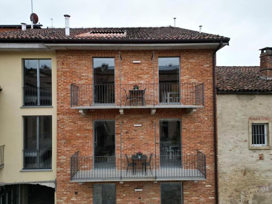 Apartamento Centro Storico Recinto Dei Nobili 2-Private Parking Asti Exterior foto